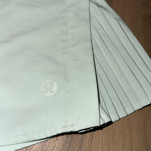 Lululemon Pleated skort - Picture 5 of 8